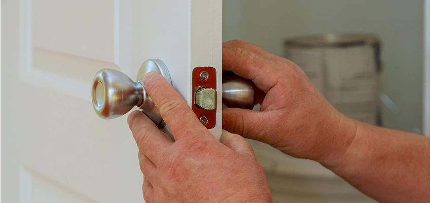 AAA Locksmiths For lock Replacement in Santa Monica, California