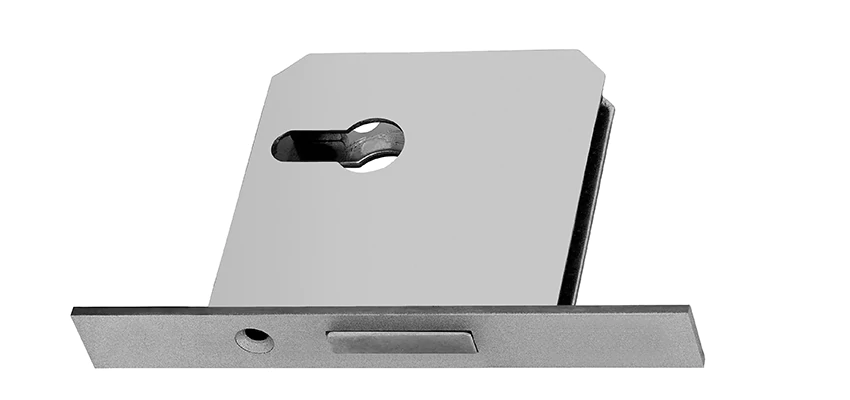 Fix A Deadbolt Door Lock in Santa Monica, California